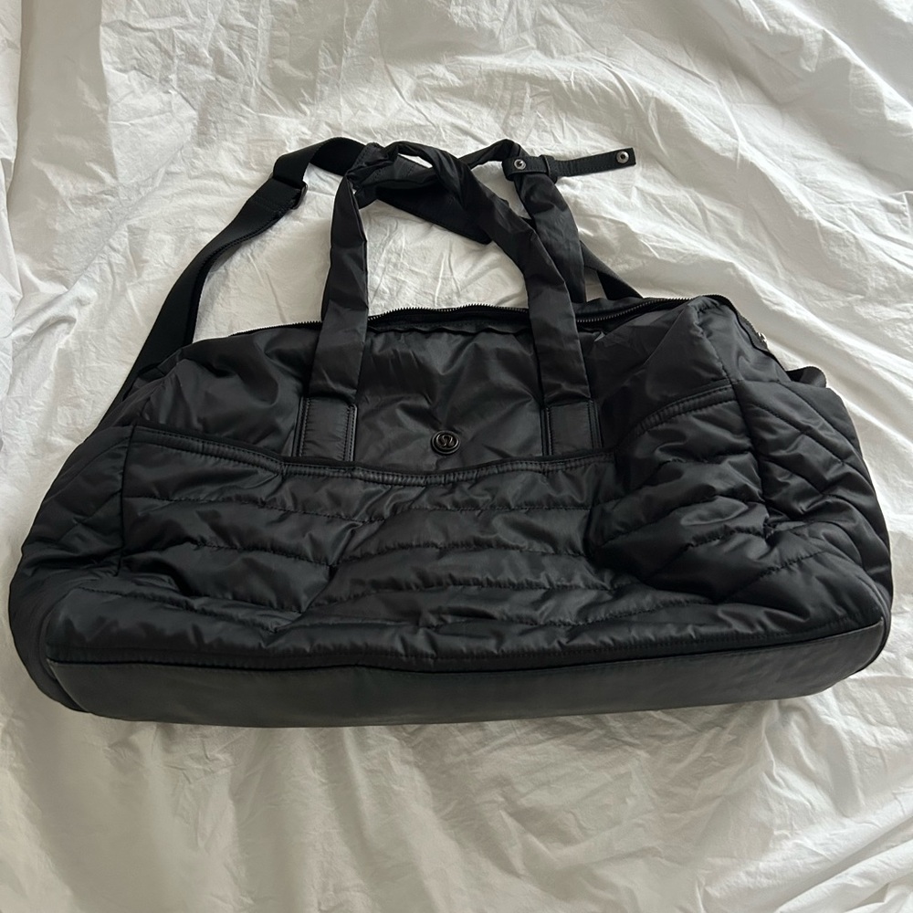 Lulu lemon yoga bag